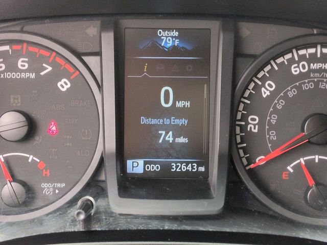 Used 2022 Toyota Tacoma SR w/ SR Convenience Package image 33