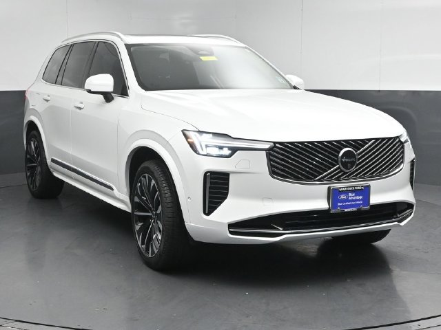 Used 2025 Volvo XC90 B6 Plus w/ Protection Package Premier