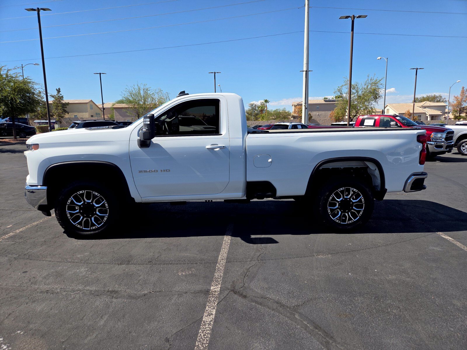 Used 2024 Chevrolet Silverado 2500 LT w/ Convenience Package RWD image 3