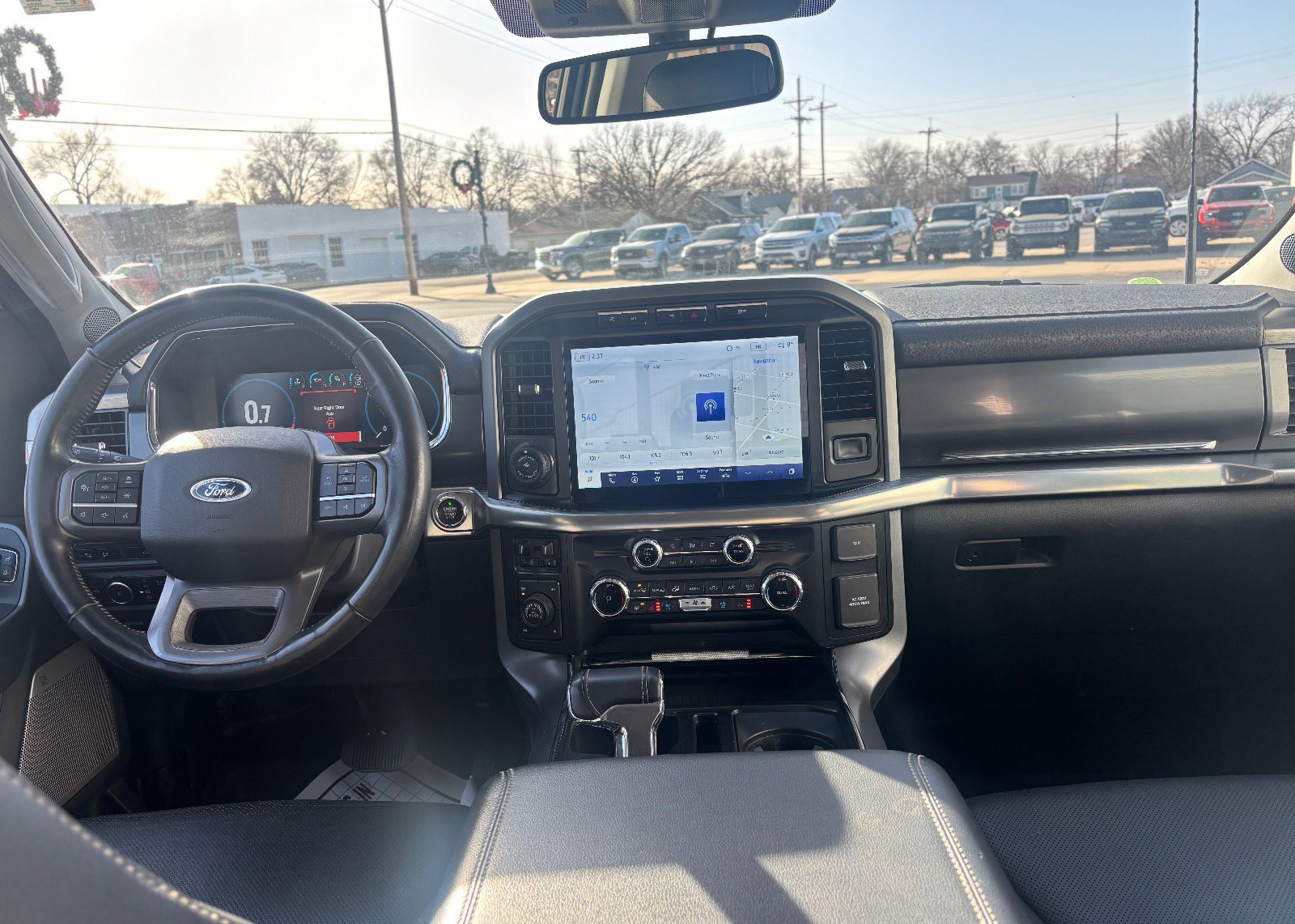 Certified 2022 Ford F150 Lariat w/ Equipment Group 502A High image 27