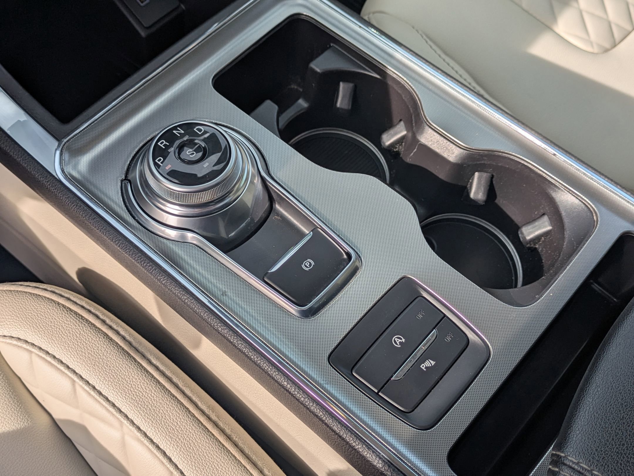 Certified 2023 Ford Edge Titanium image 26