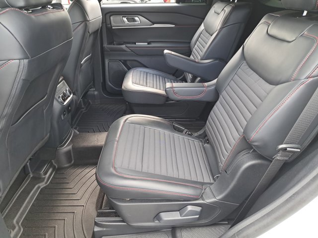 Certified 2025 Ford Explorer ST-Line w/ Premium Package image 11