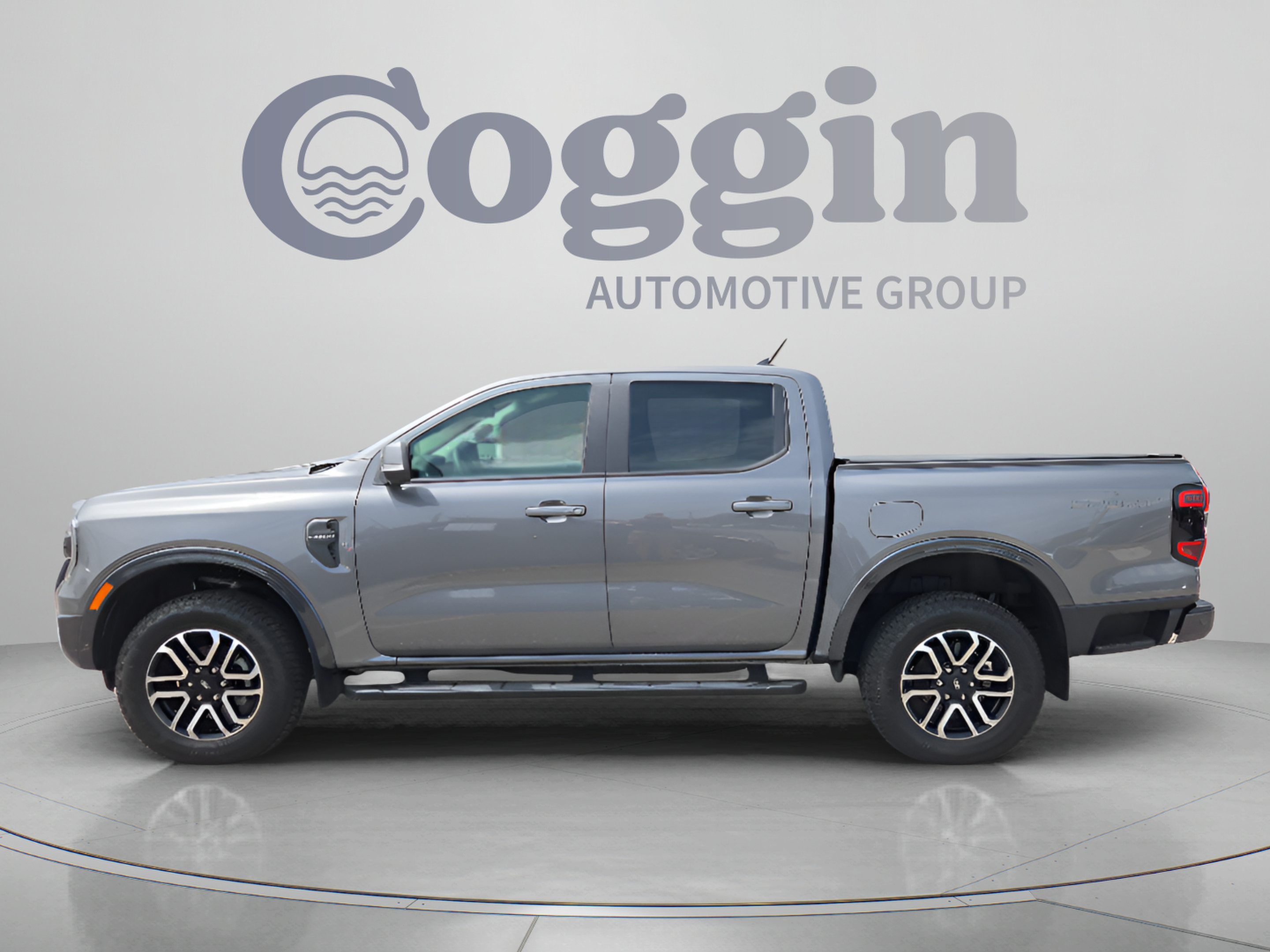 Certified 2024 Ford Ranger Lariat w/ Trailer Tow Package RWD image 2