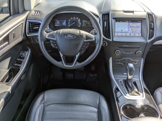 Certified 2017 Ford Edge SEL w/ Equipment Group 201A image 16