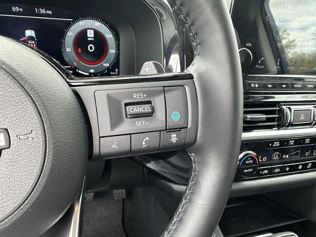 Used 2025 Nissan Pathfinder Platinum w/ Cargo Package FWD image 34