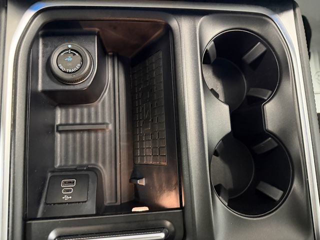 Certified 2025 Ford Expedition Active AWD/4WD image 13