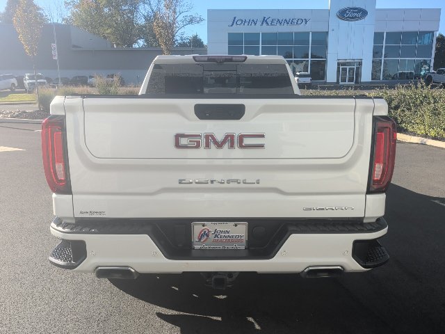 Used 2022 GMC Sierra 1500 Denali w/ Denali Reserve Package AWD/4WD image 4
