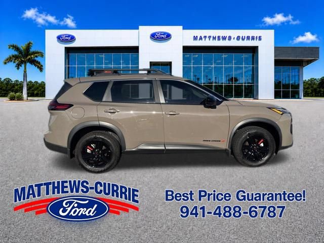 Used 2025 Nissan Rogue SV AWD/4WD image 3