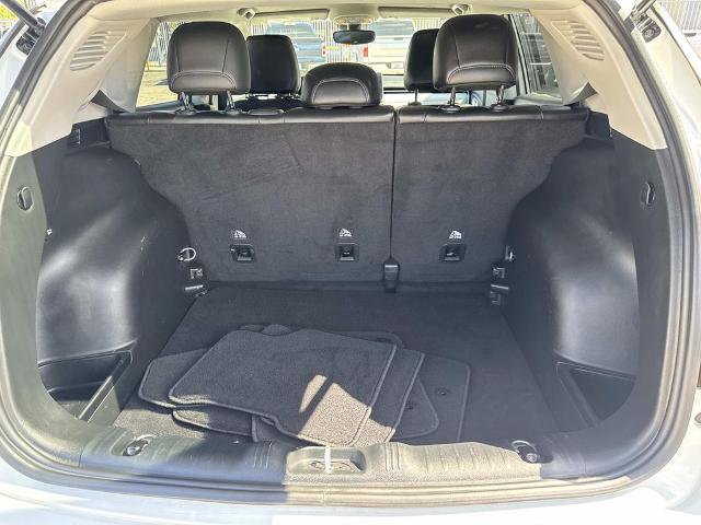 Used 2022 Jeep Compass Latitude FWD image 8