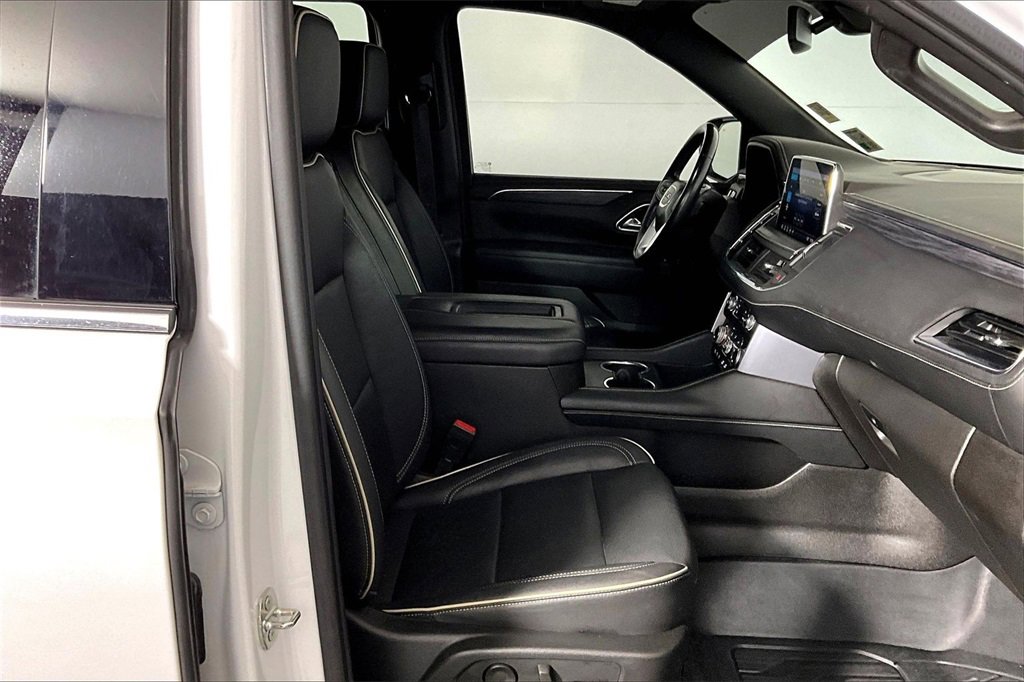 Used 2021 GMC Yukon SLT w/ SLT Premium Package image 6