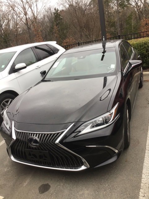 Used 2019 Lexus ES 300h image 3