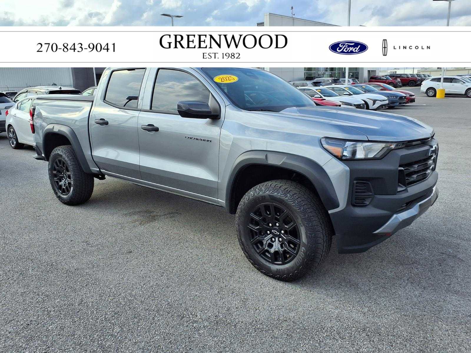 Used 2025 Chevrolet Colorado Trail Boss image 1