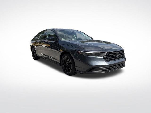 Used 2025 Honda Accord SE image 2