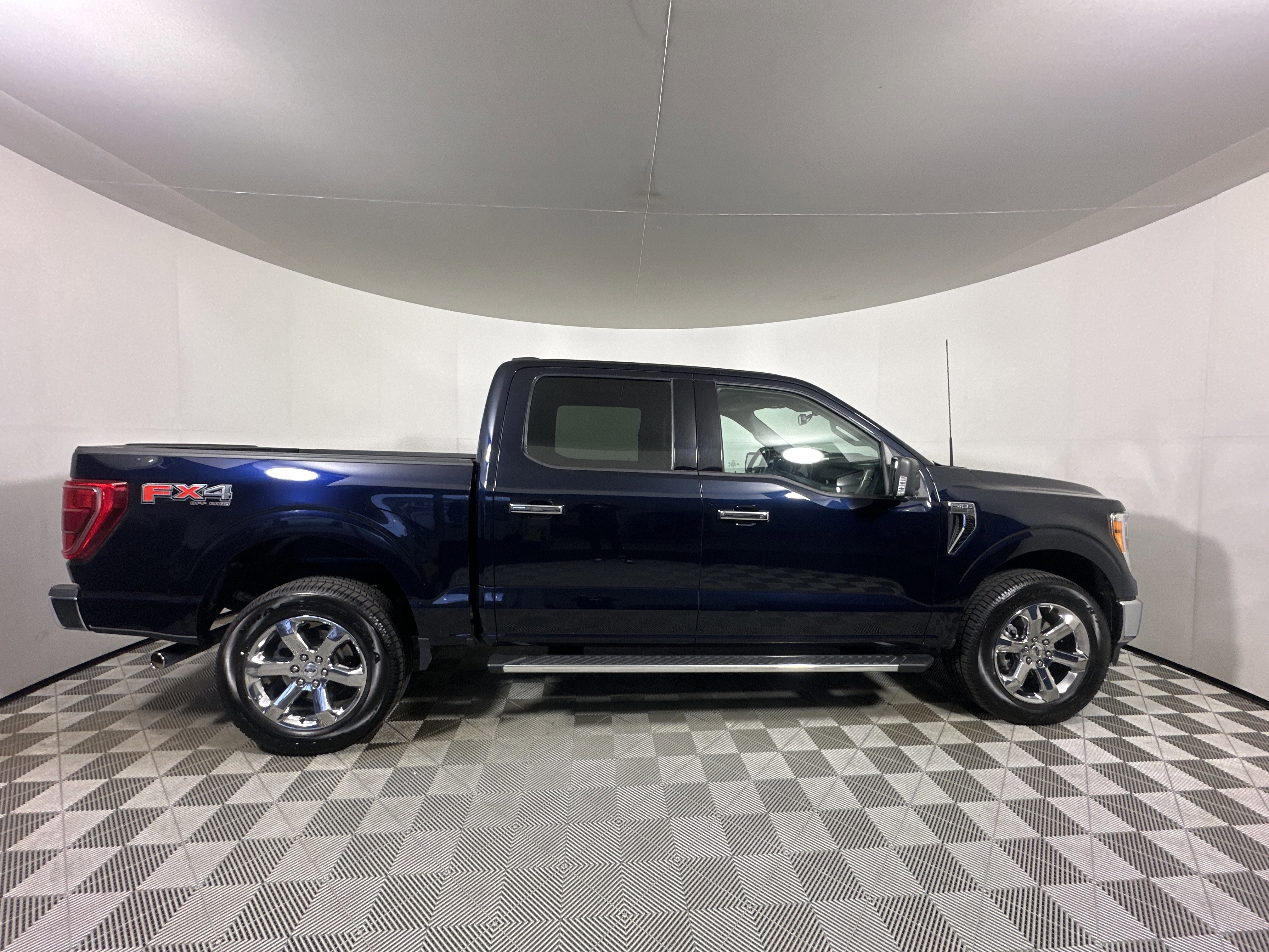 Certified 2022 Ford F150 XLT w/ Equipment Group 302A High image 6