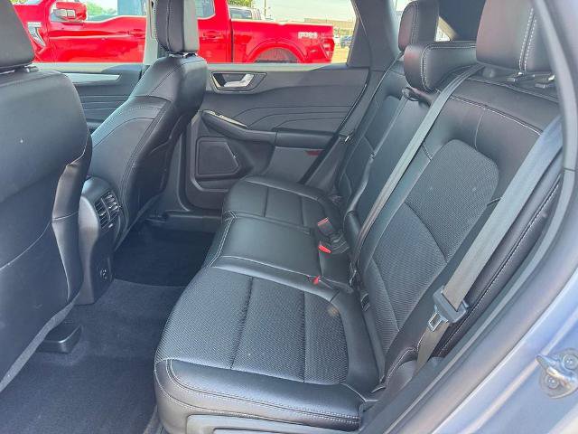 Certified 2022 Ford Escape SEL w/ Technology Package AWD/4WD image 9