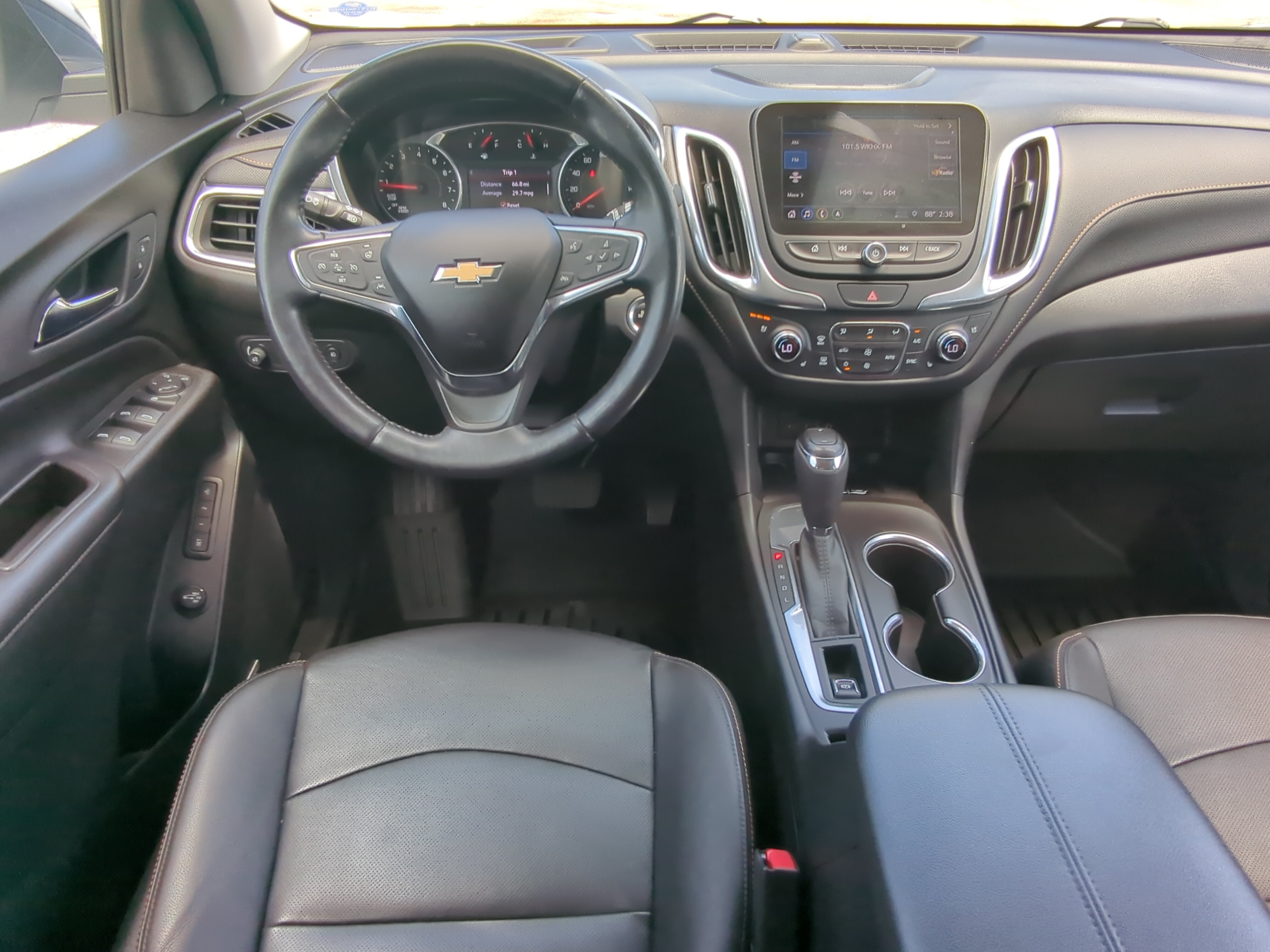 Used 2020 Chevrolet Equinox Premier FWD image 14