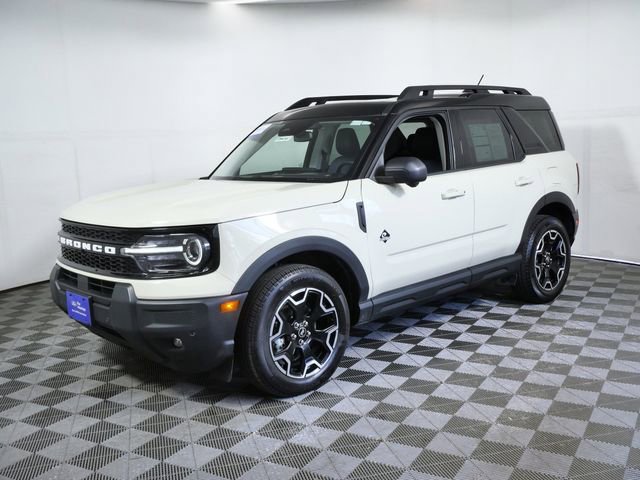Certified 2025 Ford Bronco Sport Outer Banks w/ Outer Banks Tech Package+ AWD/4WD image 5