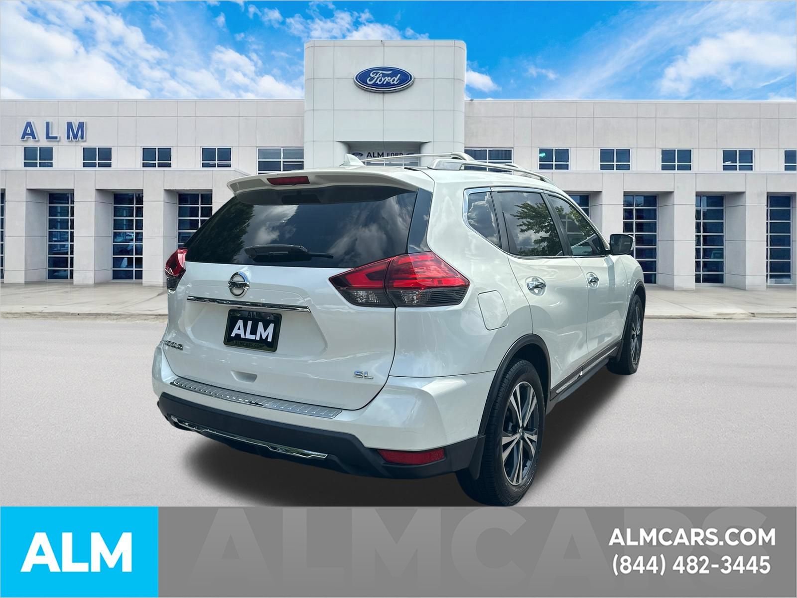 Used 2017 Nissan Rogue SL w/ SL Premium Package FWD image 5