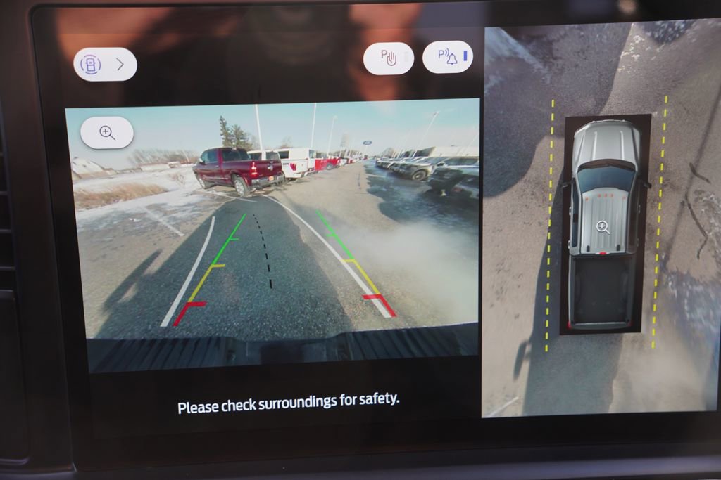 Certified 2023 Ford F350 Lariat w/ Chrome Package image 38