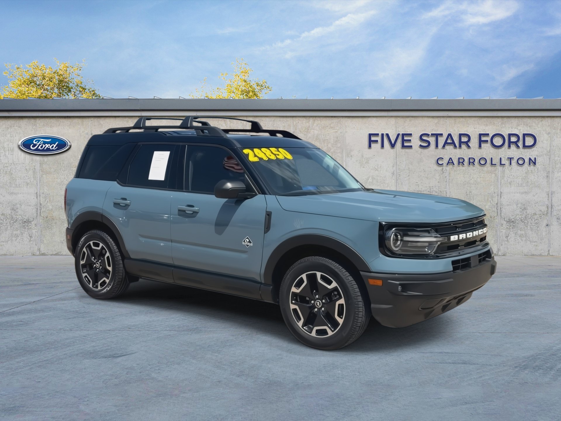Certified 2022 Ford Bronco Sport Outer Banks w/ Tech Package AWD/4WD image 2