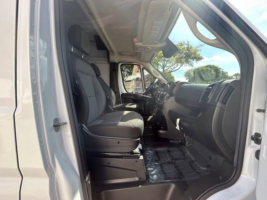 Used 2023 RAM ProMaster 2500 w/ Convenience Group image 21