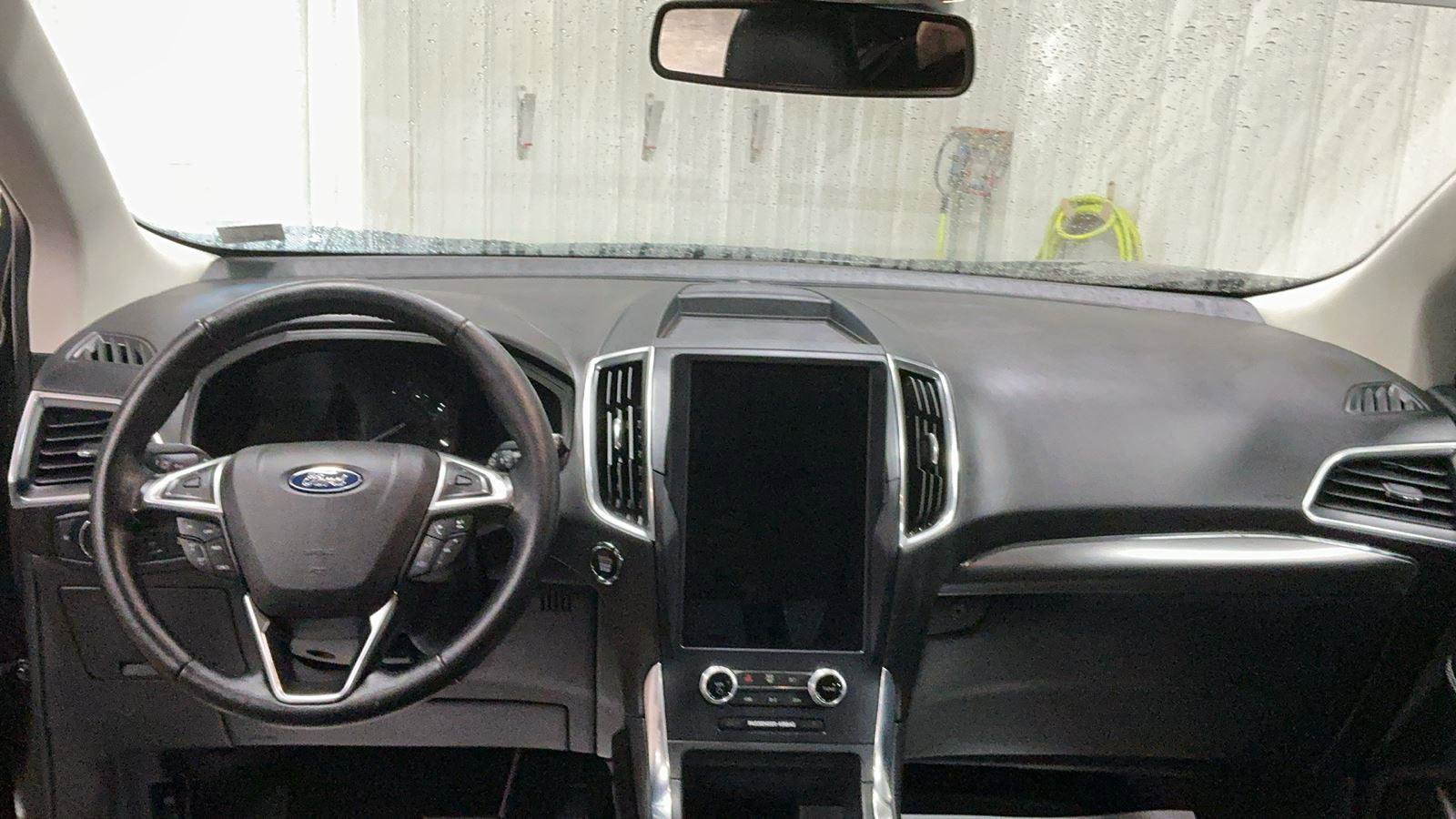 Certified 2023 Ford Edge Titanium image 19