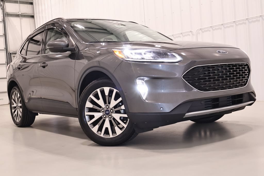 Certified 2020 Ford Escape Titanium w/ Titanium Premium Package 2.0 AWD/4WD image 42