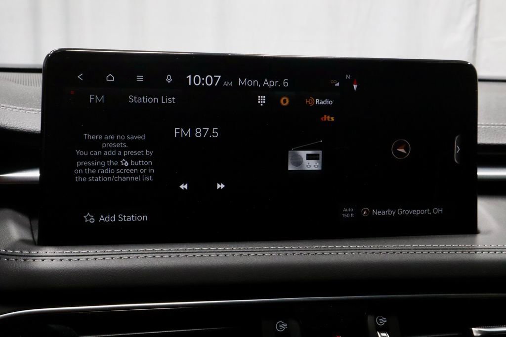 Used 2023 Genesis G70 2.0T image 11