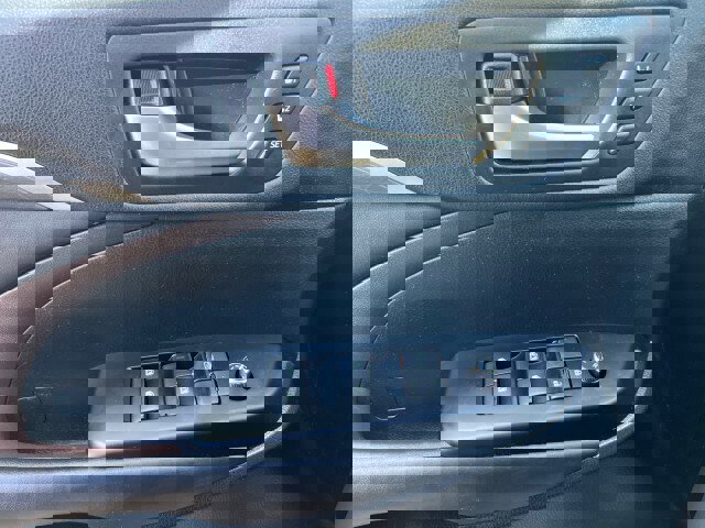 Used 2018 Toyota Highlander Limited image 19