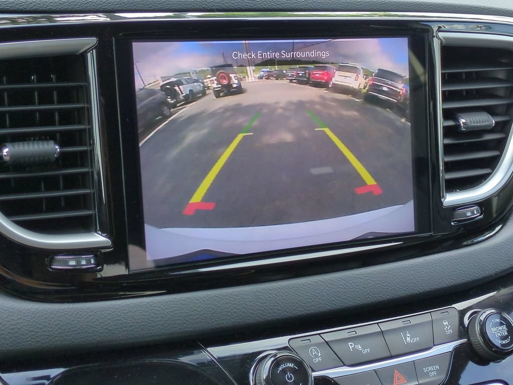 Used 2023 Chrysler Pacifica Touring-L FWD image 24