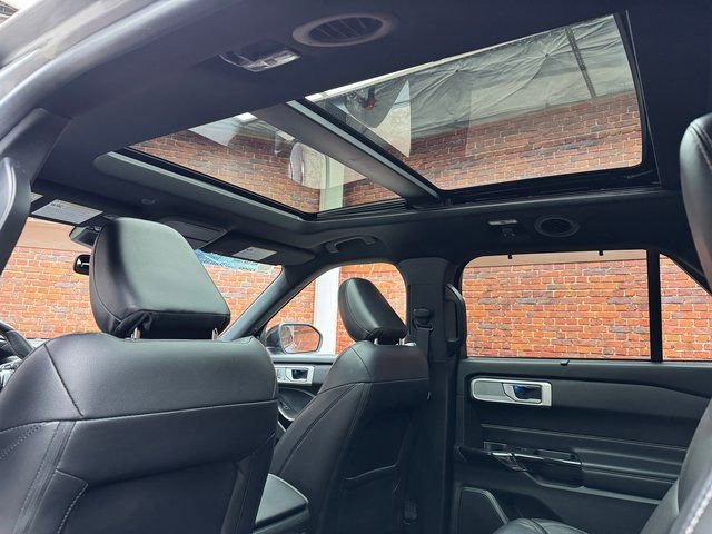 Certified 2022 Ford Explorer ST w/ Equipment Group 401A image 8