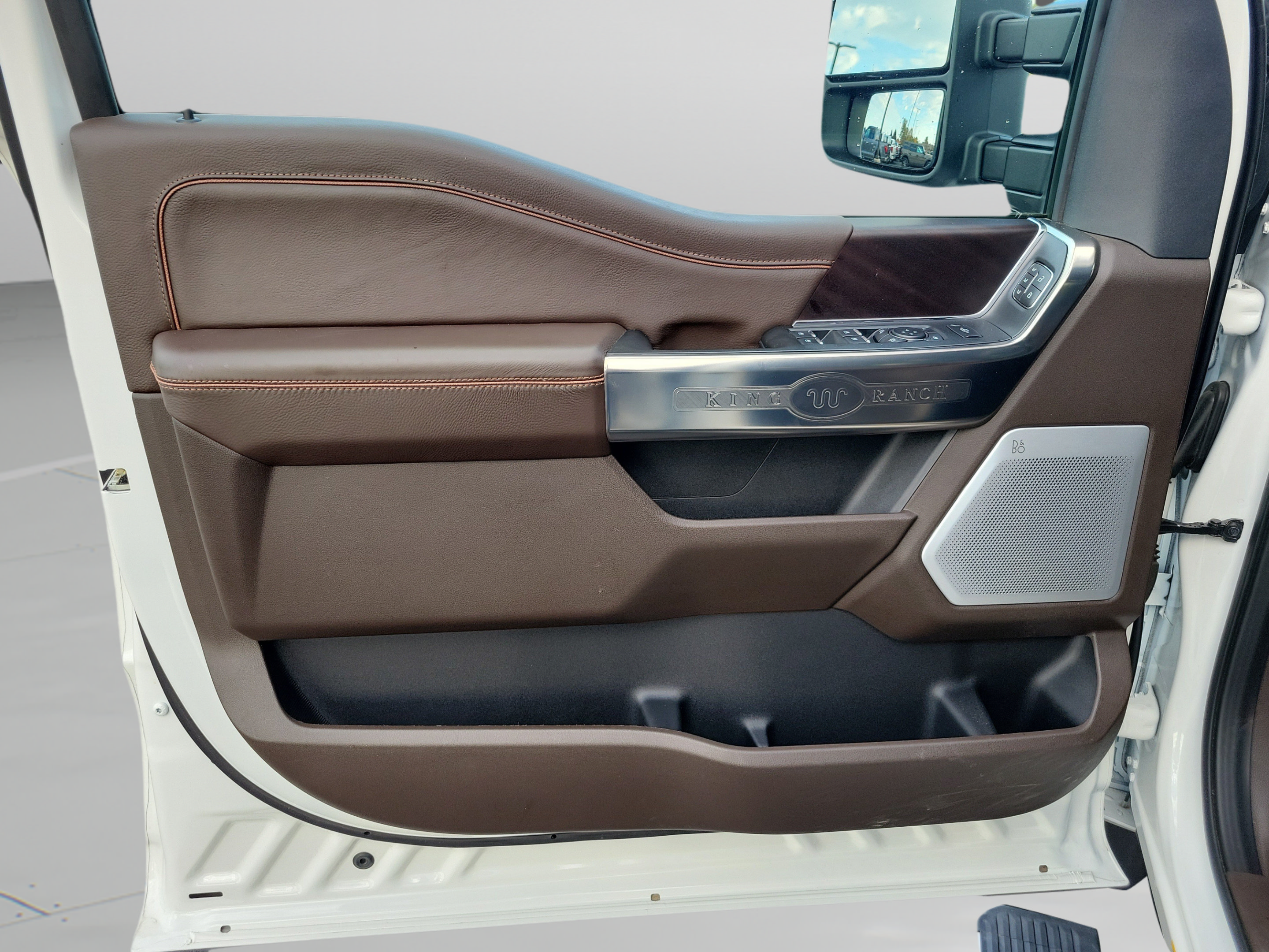 Certified 2025 Ford F450 King Ranch w/ Chrome Package AWD/4WD image 18