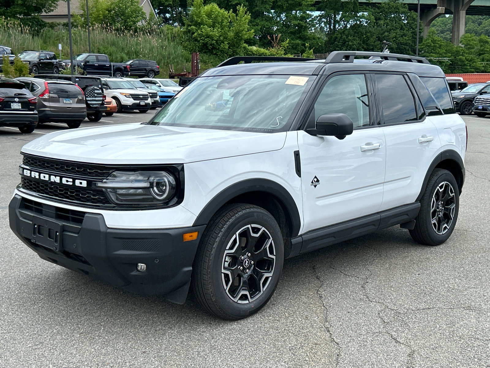 Certified 2025 Ford Bronco Sport Outer Banks w/ Outer Banks Tech Package+ AWD/4WD image 5