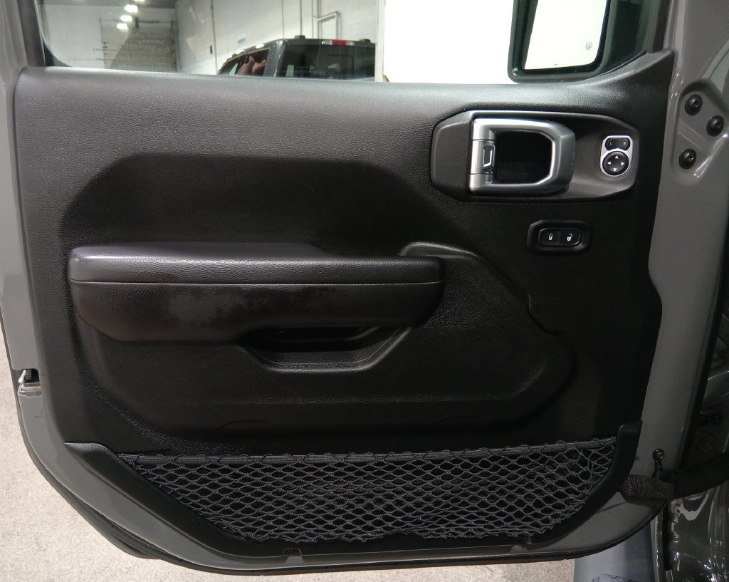 Used 2019 Jeep Wrangler Unlimited Sport S AWD/4WD image 18