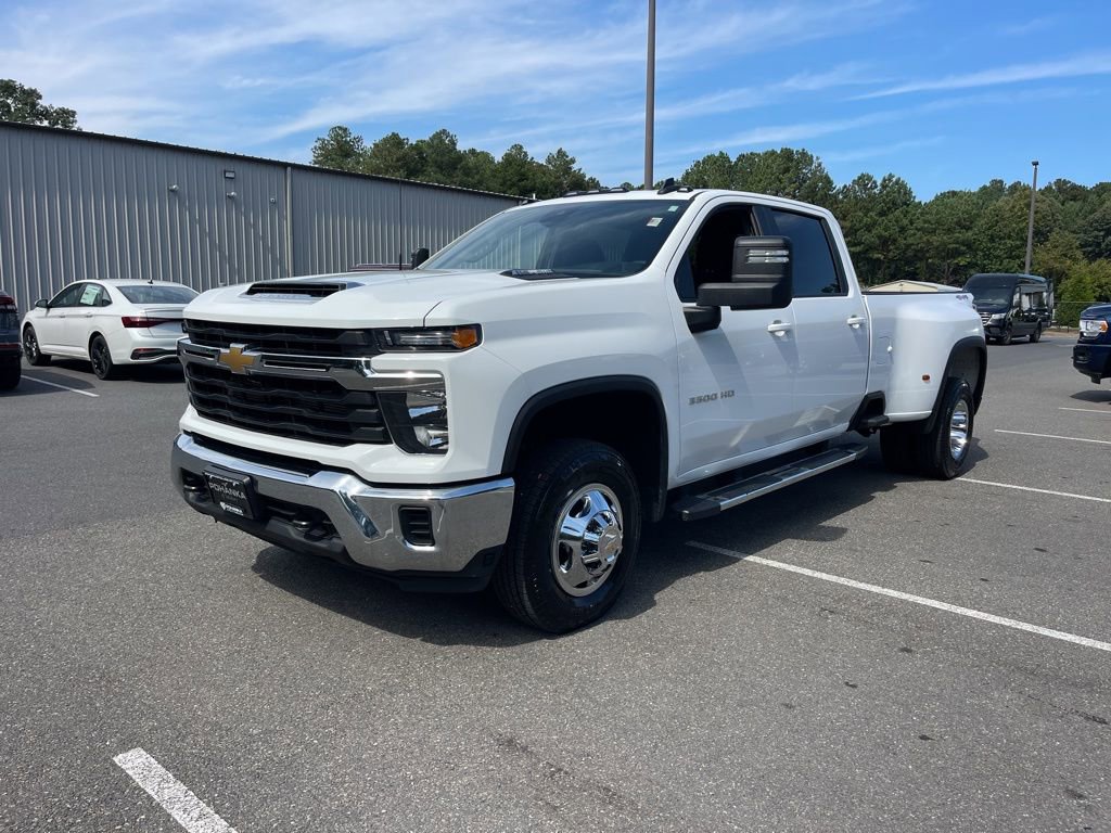 Used 2024 Chevrolet Silverado 3500 LT