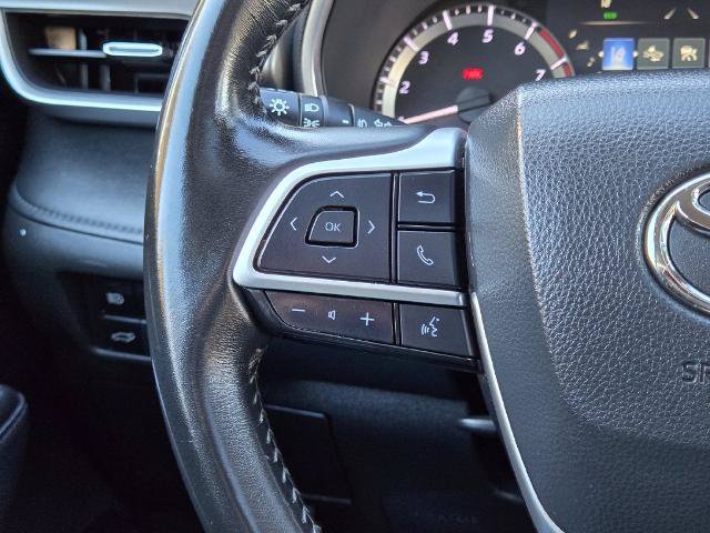 Used 2024 Toyota Highlander XLE AWD/4WD image 25