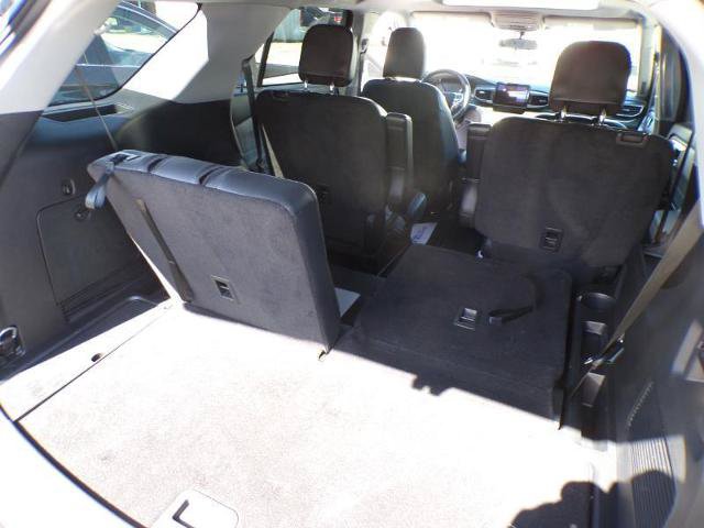 Certified 2023 Ford Explorer XLT w/ Equipment Group 202A AWD/4WD image 11