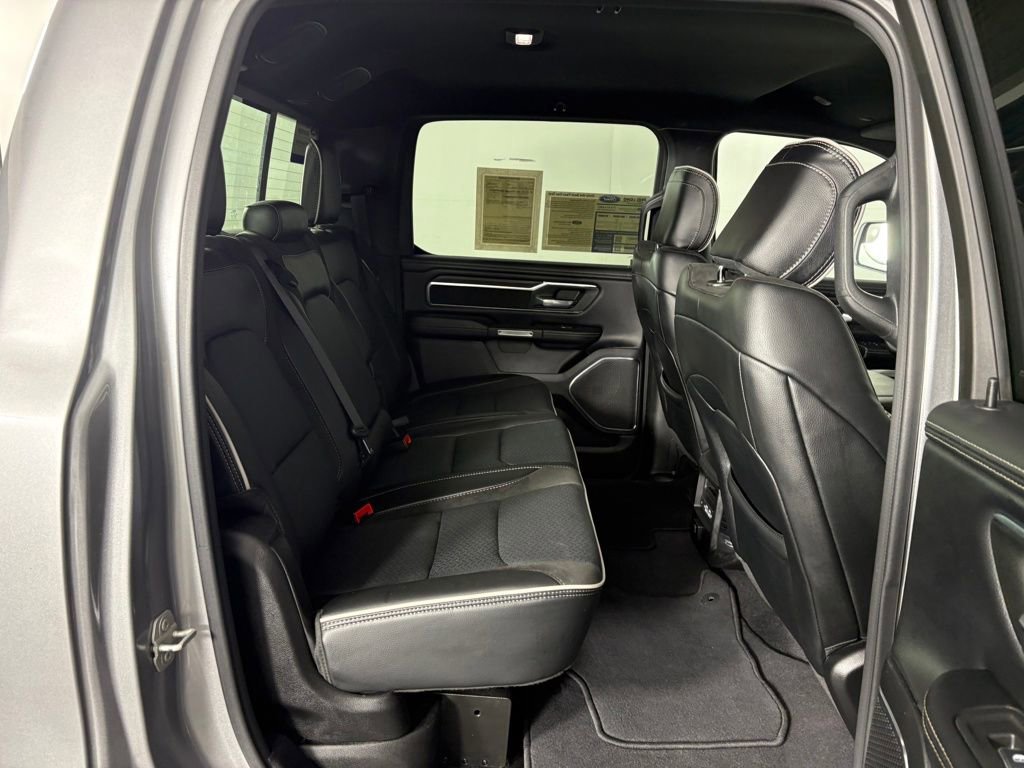 Used 2025 RAM 1500 Laramie AWD/4WD image 33