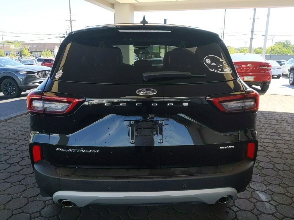 Certified 2023 Ford Escape Platinum w/ Premium Technology Package AWD/4WD image 7