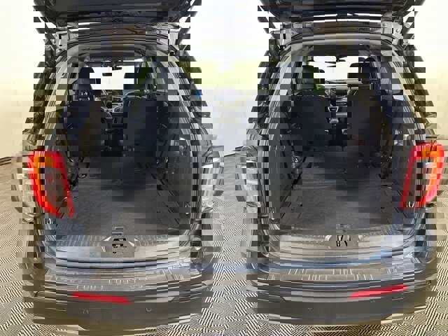 Certified 2023 Ford Explorer XLT w/ Equipment Group 202A image 10