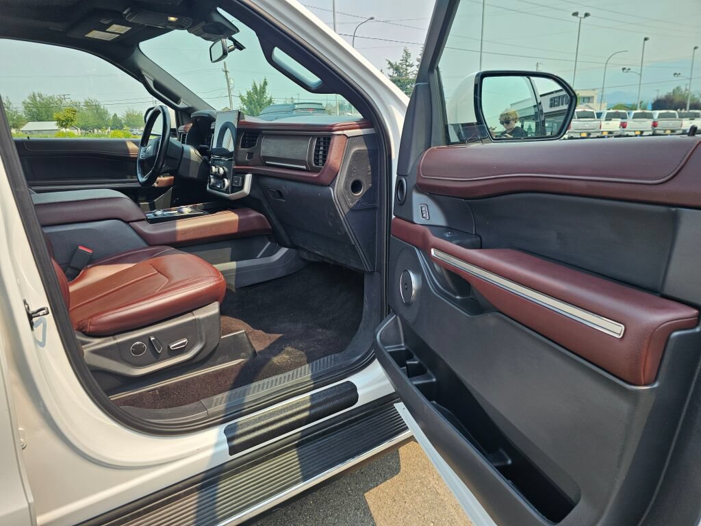 Certified 2023 Ford Expedition Limited AWD/4WD image 12