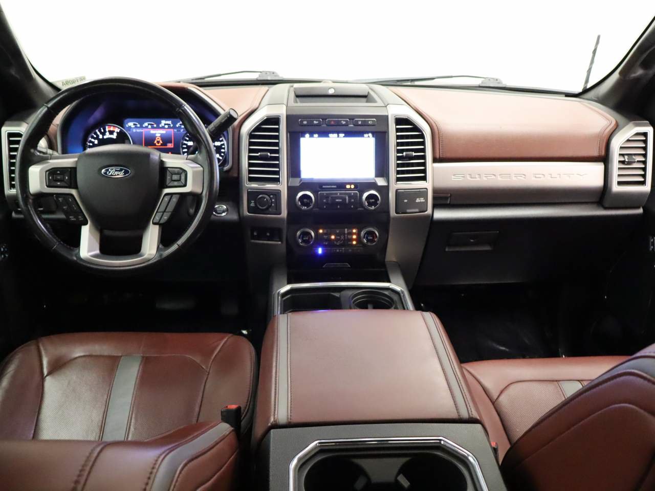 Certified 2019 Ford F250 Platinum w/ Platinum Ultimate Package AWD/4WD image 16