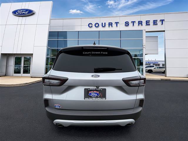 Certified 2024 Ford Escape Active AWD/4WD image 2