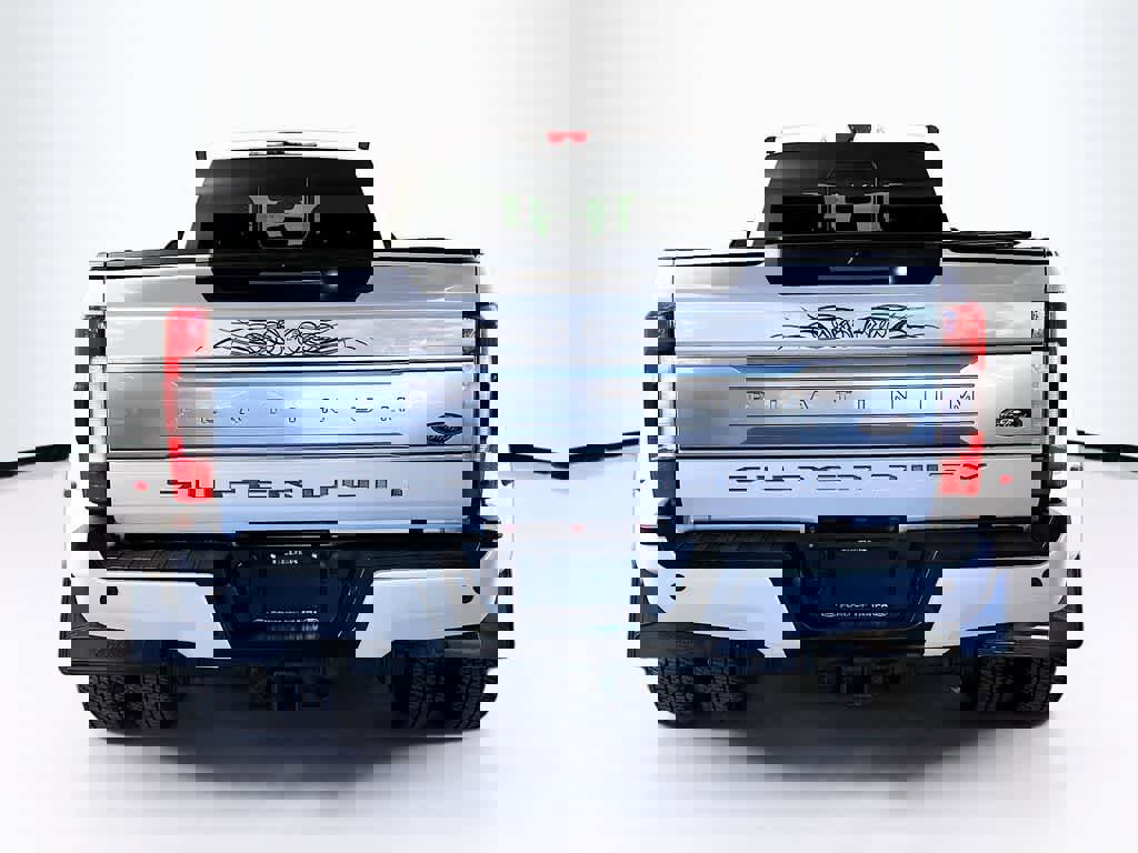 Certified 2018 Ford F350 Platinum w/ Platinum Ultimate Package image 5