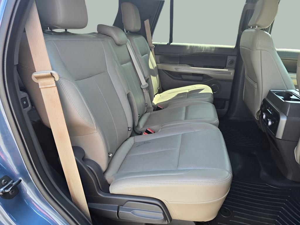 Certified 2018 Ford Expedition XLT w/ Equipment Group 202A RWD image 18
