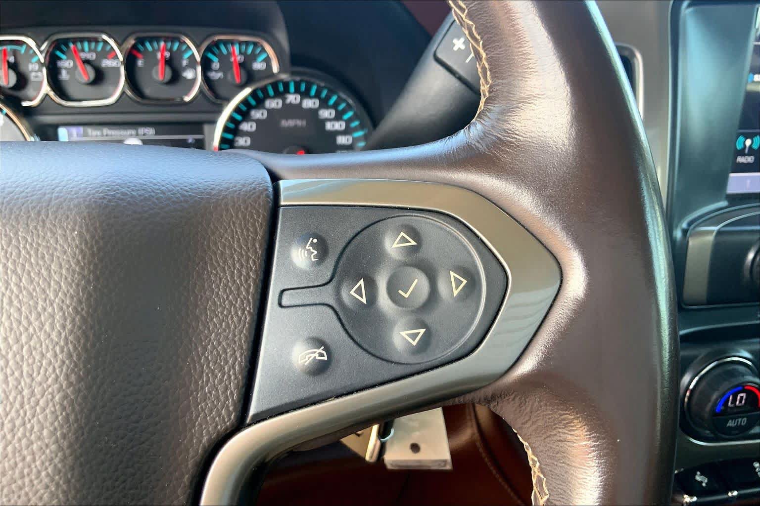 Used 2018 Chevrolet Silverado 1500 High Country AWD/4WD image 25