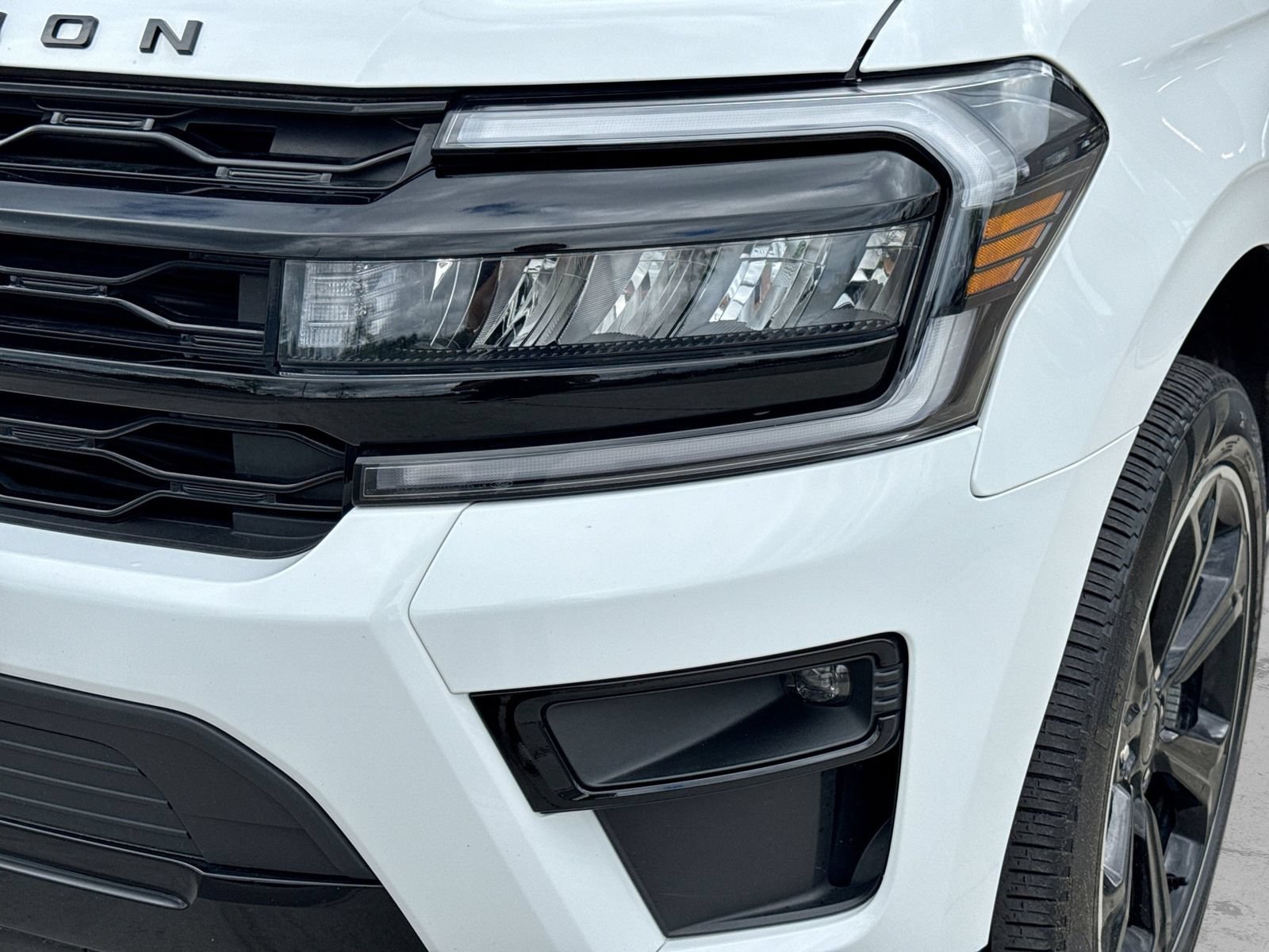 Certified 2024 Ford Expedition Max Limited AWD/4WD image 13