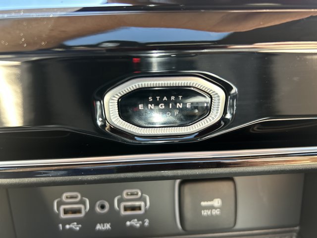 Used 2026 Jeep Grand Cherokee L Limited w/ Luxury Tech Group II RWD image 31