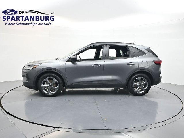 Certified 2025 Ford Escape ST-Line FWD image 4