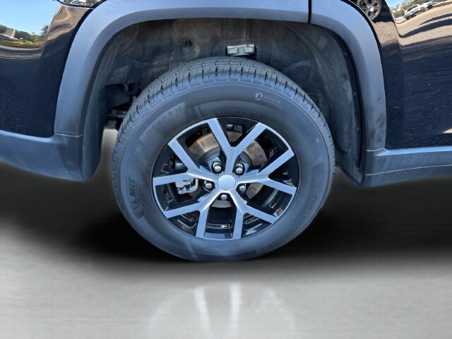 Used 2025 Jeep Grand Cherokee Limited AWD/4WD image 31